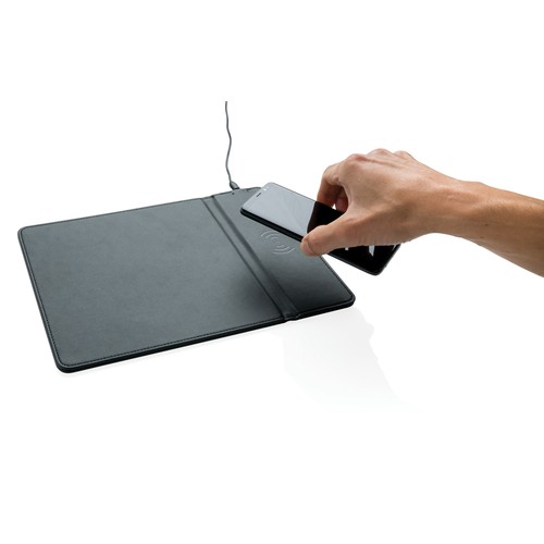 Mousepad with 5W wireless charging