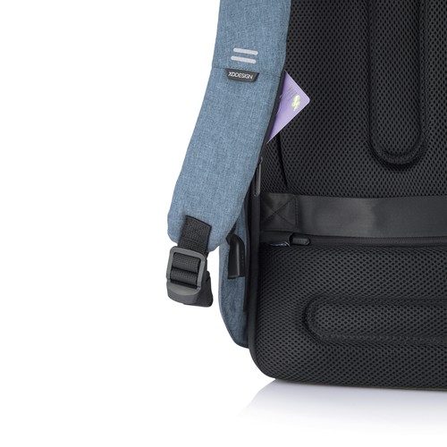 Bobby Hero Regular, Anti-theft backpack