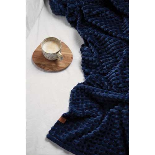 VINGA Branson GRS recycled pet blanket