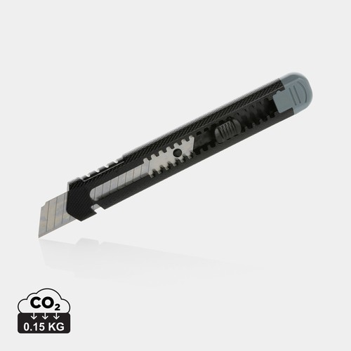 [P215.152] Refillable RCS recycled plastic snap-off knife
